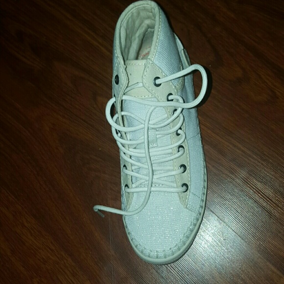 Roxy Billie Espadrille High Top Sneaker - Picture 2 of 4