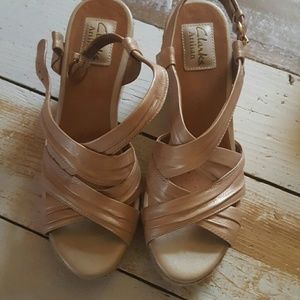 Clarks comfy Wedges
