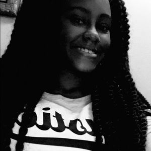 Meet your Posher, Anissa