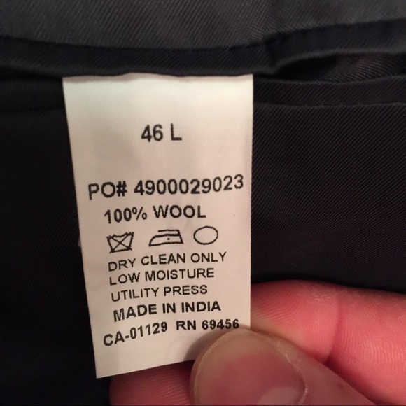 Michael Kors Men's 2 button Jacket - Picture 3 of 3