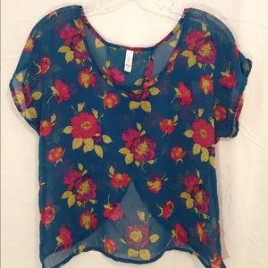 Xhilaration Floral crop top