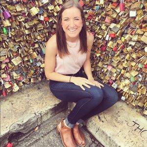 Meet your Posher, Annette