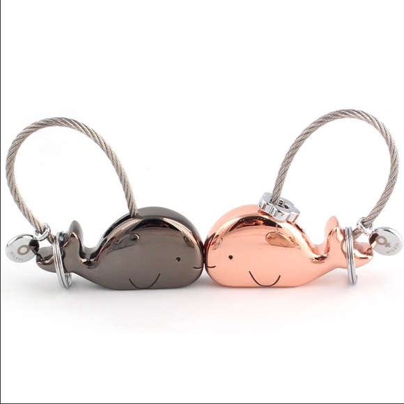 Key ring magnetic whale pals pair - Picture 3 of 5