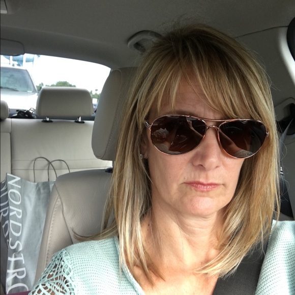 Meet your Posher, Annamarie