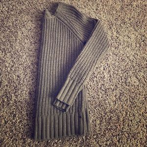 American eagle sweater