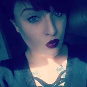 Meet your Posher, Abbey