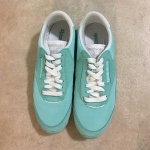 Reebok classic women's sneakers