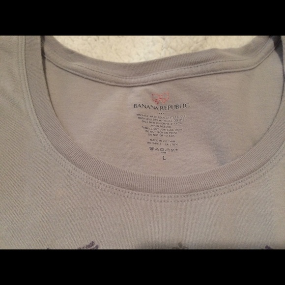 T-shirt - Picture 2 of 2