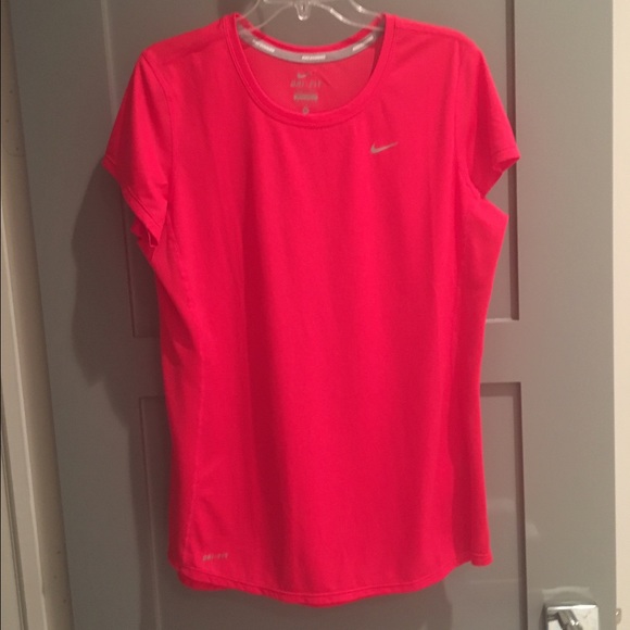 Nike Red Running Top - Picture 1 of 4