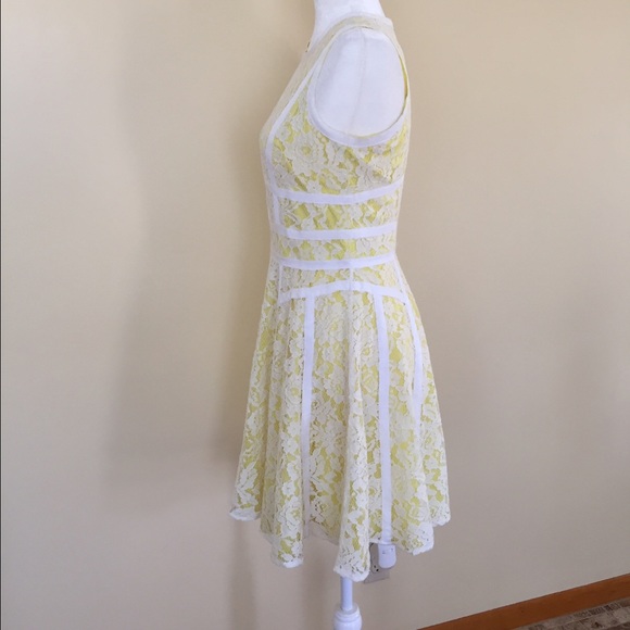 SOLD ON Ⓜ️ercari - Beautiful Julia Jordan Dress - Picture 3 of 4