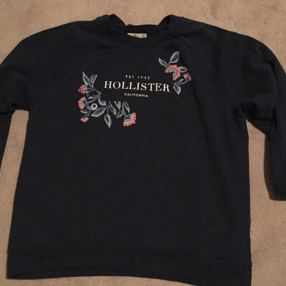 Hollister sweatshirt