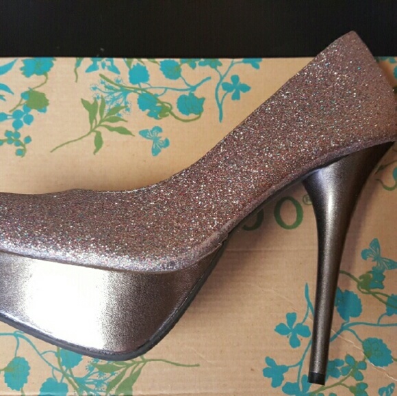 Gliter heels