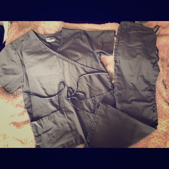 Natural Uniforms Scrub Set