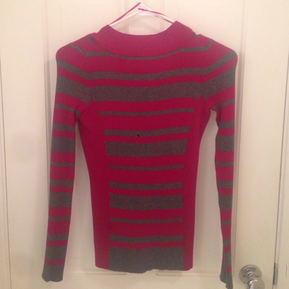 Love by Design V-neck sweater. - Picture 2 of 4