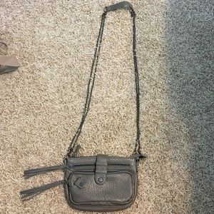 Cross body bag from Urban Outfitters!