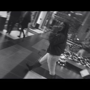 Meet your Posher, Makayla