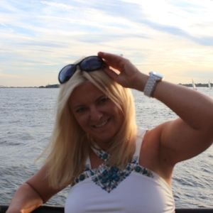 Meet your Posher, Anna