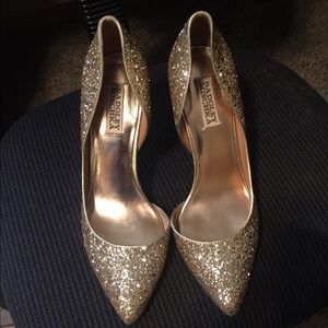 Badgley Mischka Heels Gold