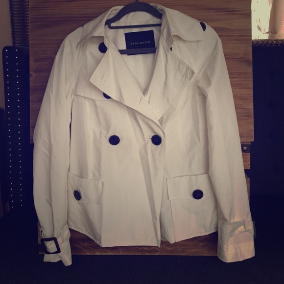 Lightweight Zara white small coat