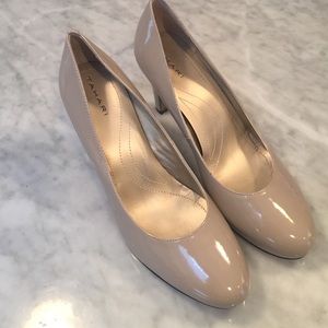 Tahari leather pumps