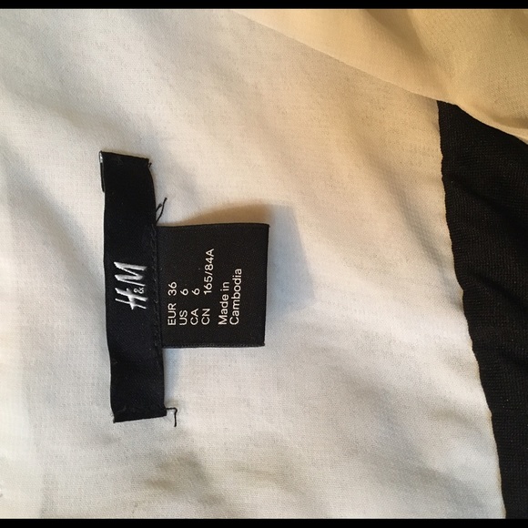 Black and white chiffon dress. - Picture 3 of 3