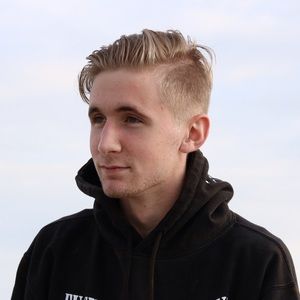 Meet your Posher, Aaron