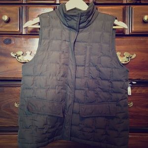 Kenneth Cole Vest - Army Green