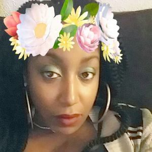 Meet your Posher, Kendra