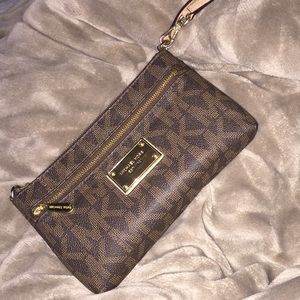 Michael Kors Wristlet