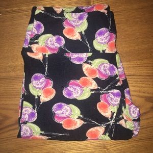 LuLaRoe OS leggings