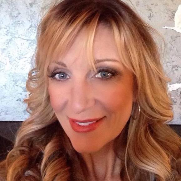 Meet your Posher, Kelly - Picture 1 of 1