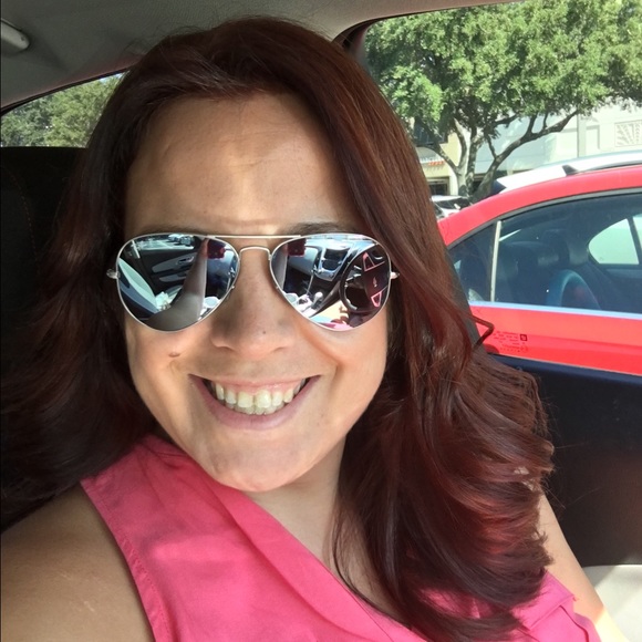 Meet your Posher, Erin