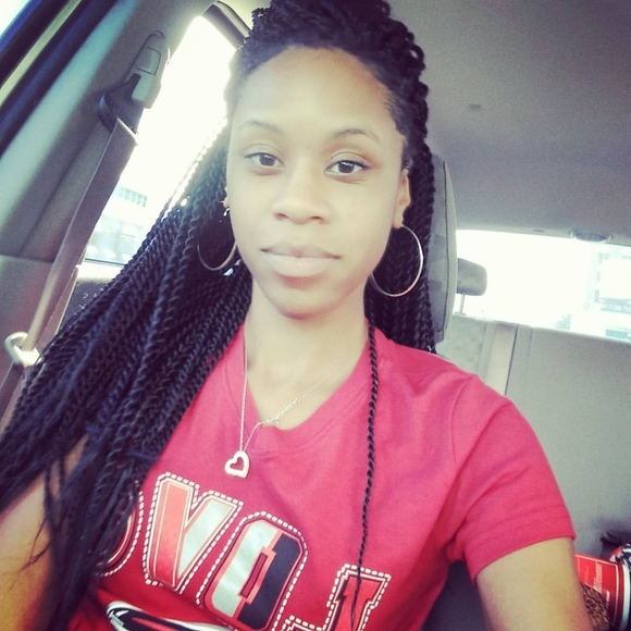 Meet your Posher, Courtney