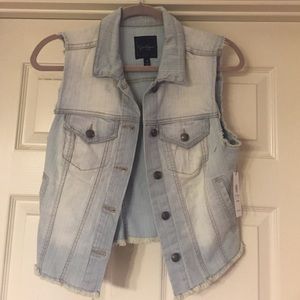 Jessica Simpson jean vest M NWT