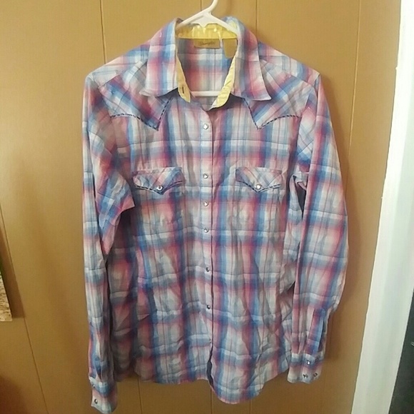 BRAND NEW button down western shirt - Picture 2 of 3