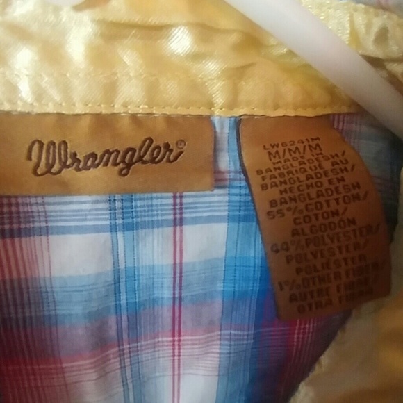 BRAND NEW button down western shirt - Picture 3 of 3