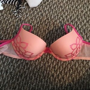 Aerie Coral Bra