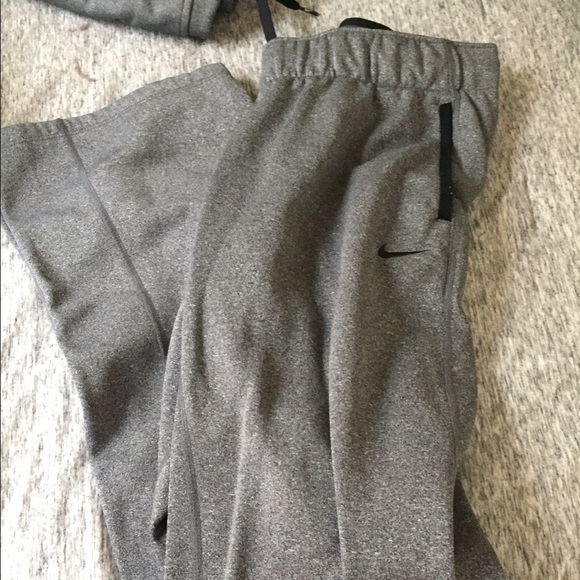 Nike Therma sweatpants