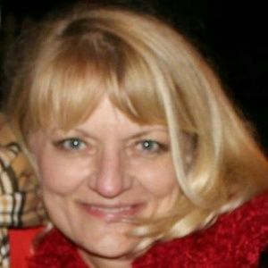 Meet your Posher, Debbie