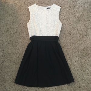 Flower lace dress