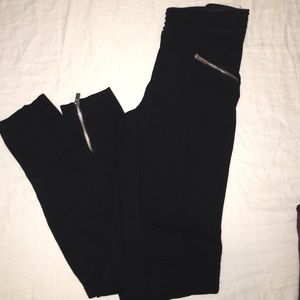 Zippered leggings