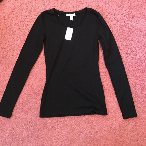 plain black tee 🖤🖤🖤