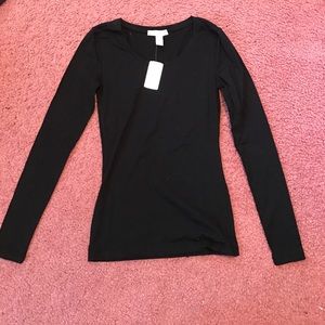 plain black tee 🖤🖤🖤