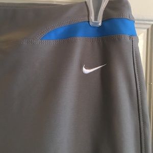 Nike workout capris