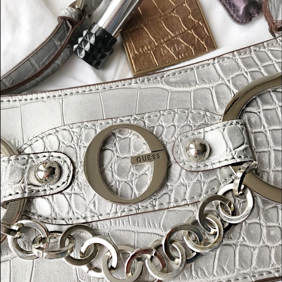 Like 🆕 Guess Small Purse