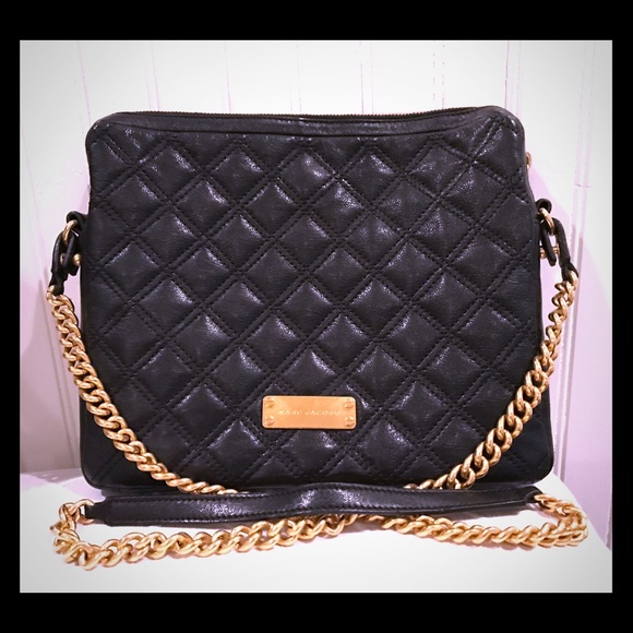Marc Jacobs Handbags - Marc Jacobs cross body bag