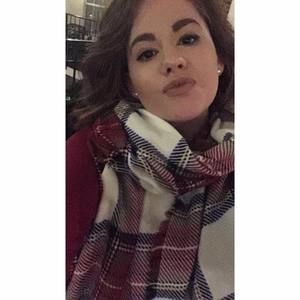 Meet your Posher, Micaela