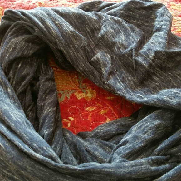 Scarf - Picture 2 of 3