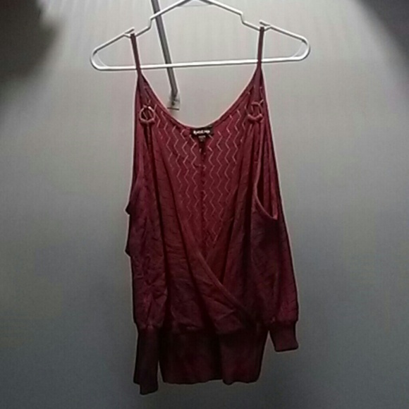 NWOT bebe open shoulder knitted top M