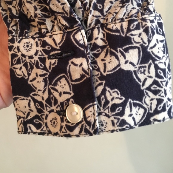 Lucky Brand Multi-print Vneck - Picture 3 of 3